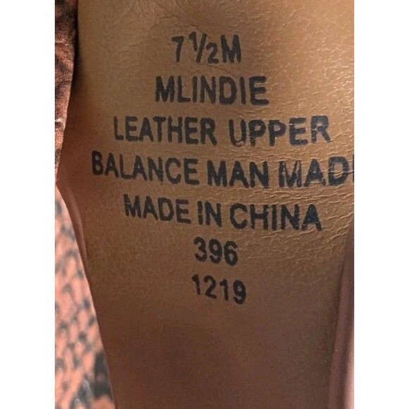 Marc Fisher LTD Indie Studded Flat Thong Sandal Leather Women's Size 7.5 Pink - Picture 10 of 10